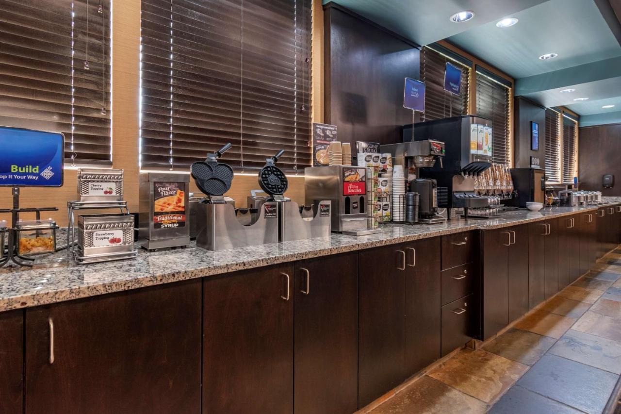 Best Western Bonnyville Inn & Suites Exteriör bild
