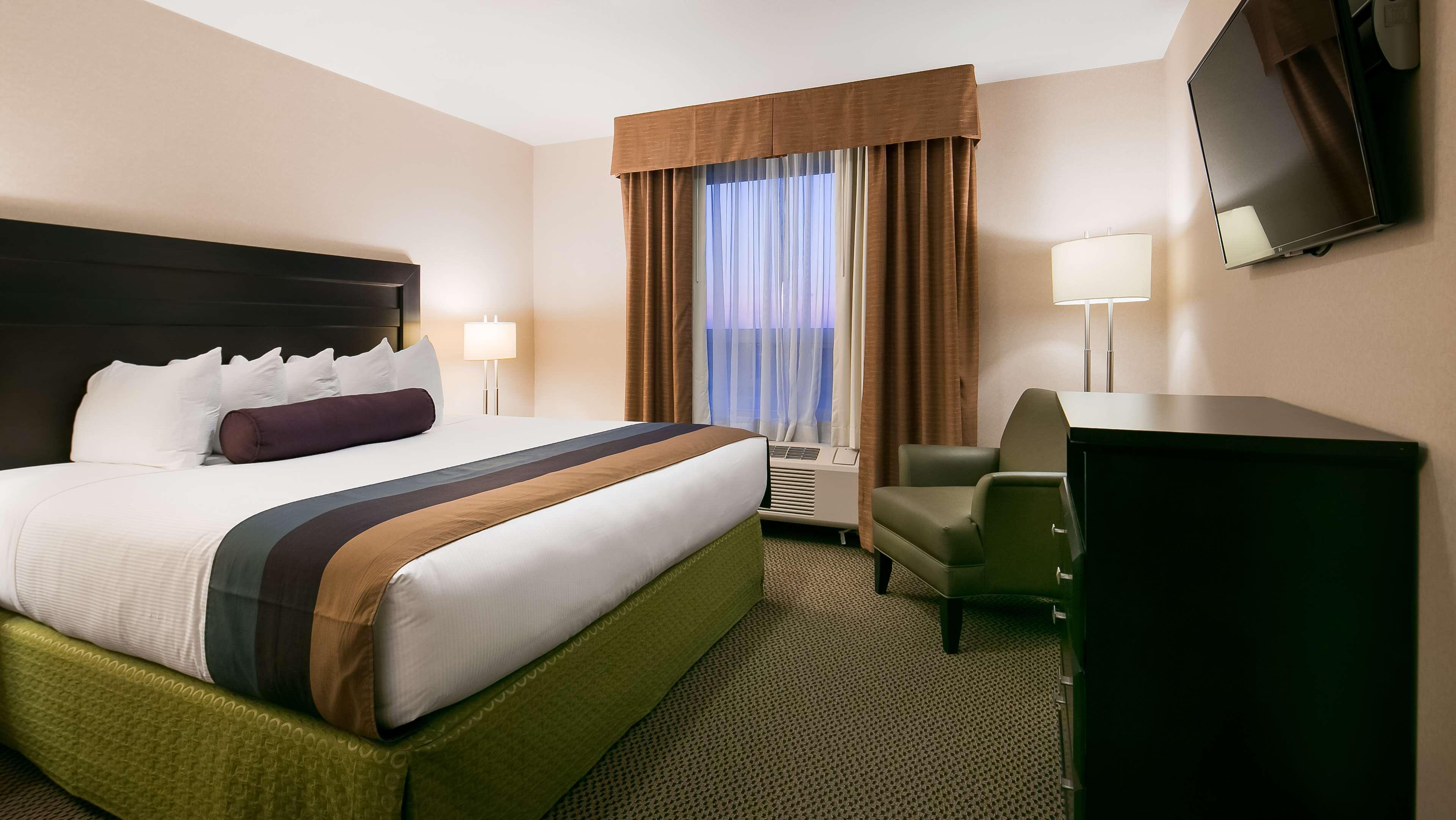 Best Western Bonnyville Inn & Suites Exteriör bild